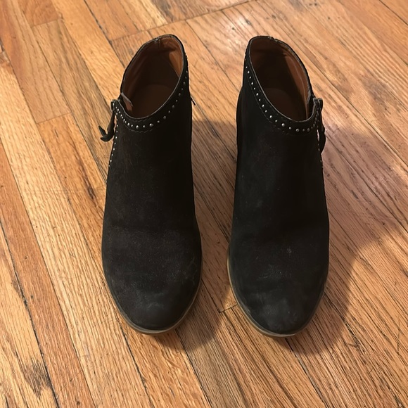 Lucky brand suede low heel ankle boots - Picture 3 of 7